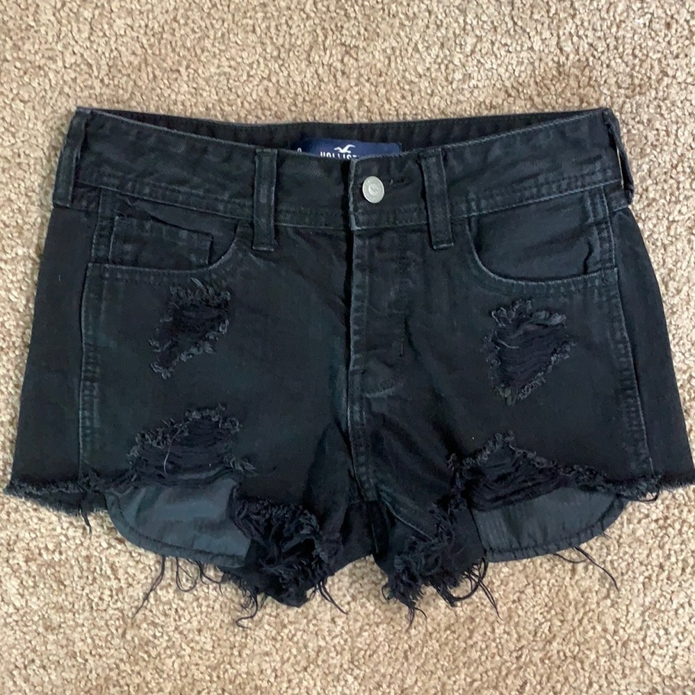 Hollister Low-rise boyfriend shorts W24 distress